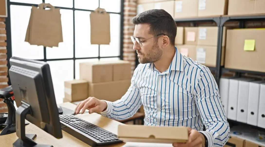 The Real Cost of In-House Fulfillment vs. Outsourcing to a 3PL: Which Saves Your Business More?