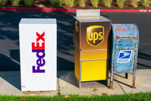 FedEx vs UPS vs USPS: A Comparison